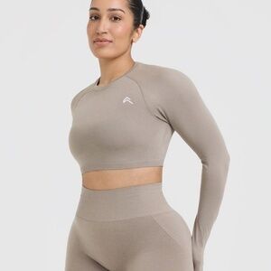 Go to seamless long sleeve fitted crop - Minky